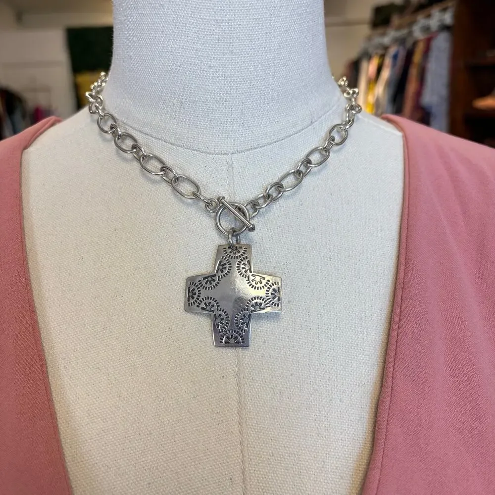 SILPADA 925 Sterling Silver Cross Necklace Toggle Closure Chunky Chain - Picture 3 of 9
